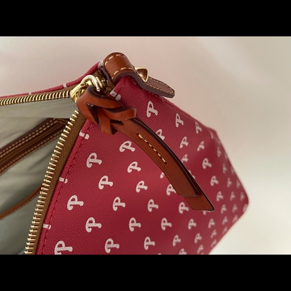 NWT Rare MLB Phillies Dooney And Bourke Handbag Bags nwt-rare-mlb-phillies-dooney-and-bourke-handbag-bags